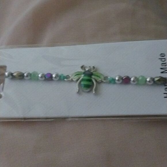 Handmade bee bracelets - Picture 2 of 11